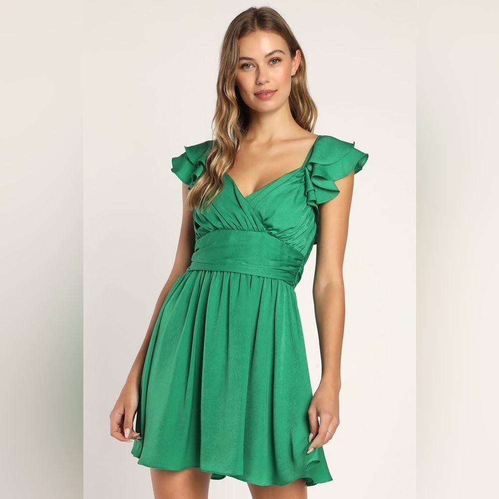 Lulus Green Sweetheart Neck Flutter Sleeve Mini Dress Size M